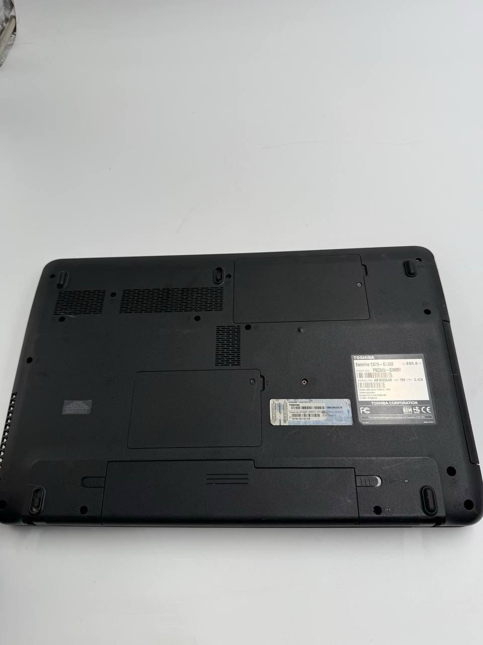 Toshiba Satellite C675-S7308 17.3” Laptop — Parts/Repair — Win 7 COA