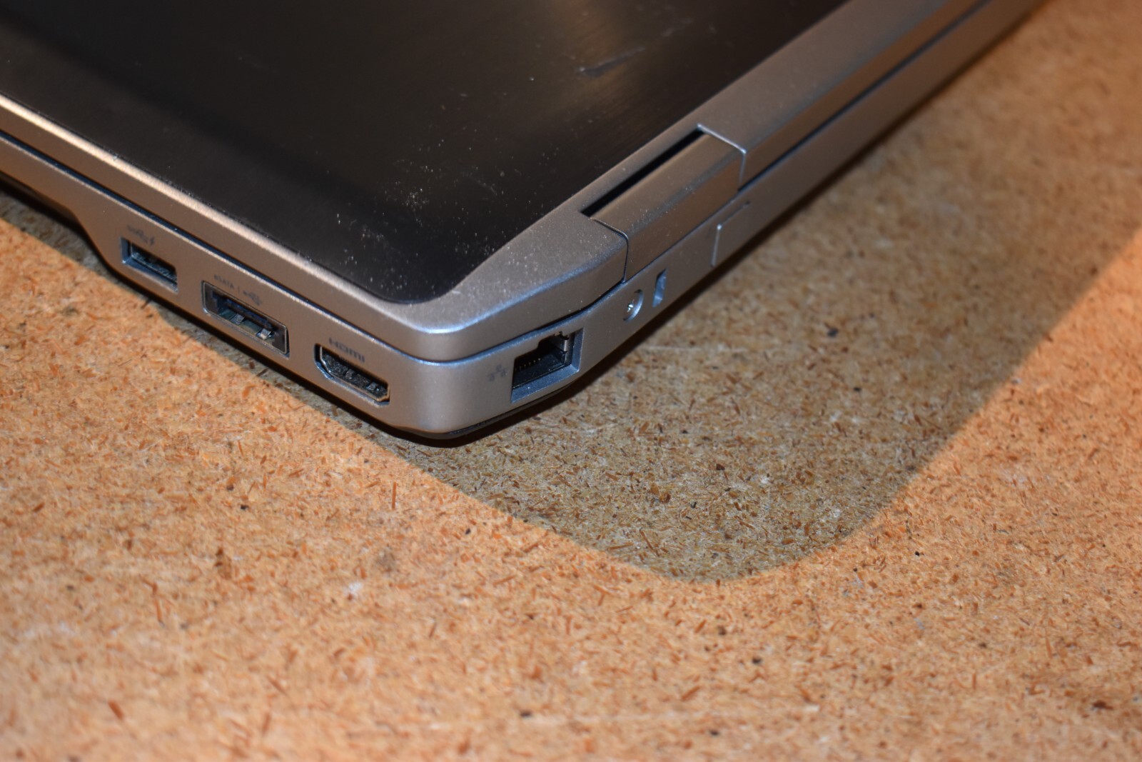 Dell Latitude E6530 Intel Core i5-3340M Windows 7 Pro SSD 32-bit NVidia 5200M