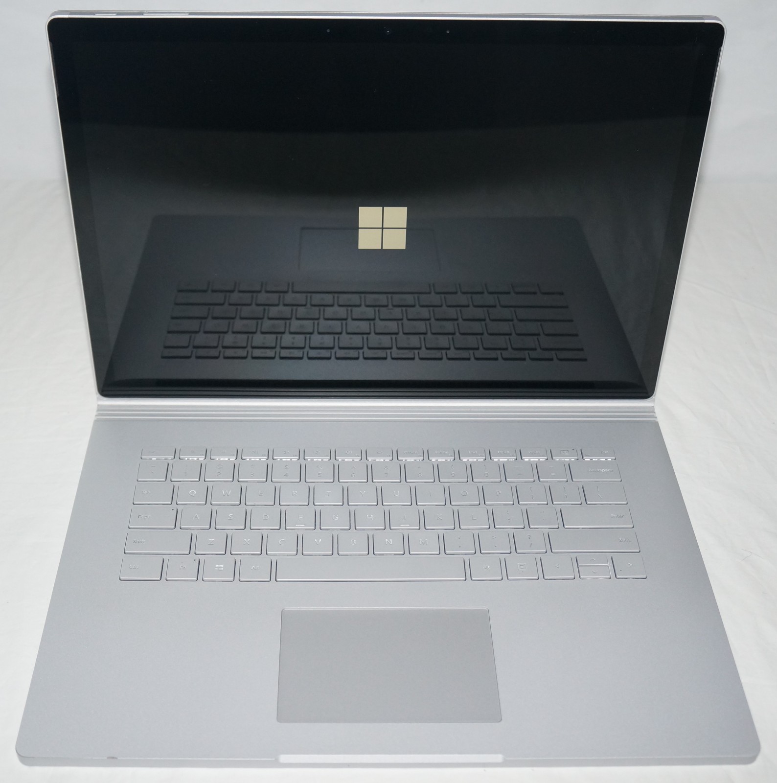 Microsoft Surface Book 2 Intel i7-8650U/16GB/512GB/GTX 1060/15″ TouchScreen 2in1