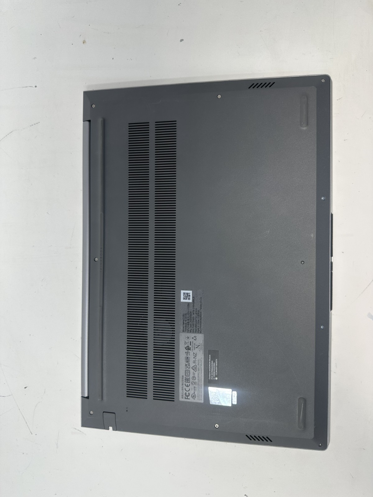 Lenovo Thinkpad 16 g6 IRL Laptop intel i5-1335U 16GB of RAM Win. 11