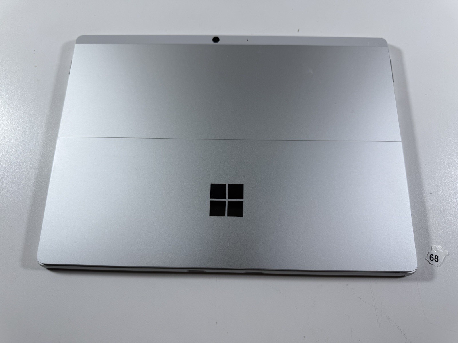 Microsoft Surface Pro 8 (1982) i5-1145G7 – 16GB RAM – 256GB 120Hz – NO OS
