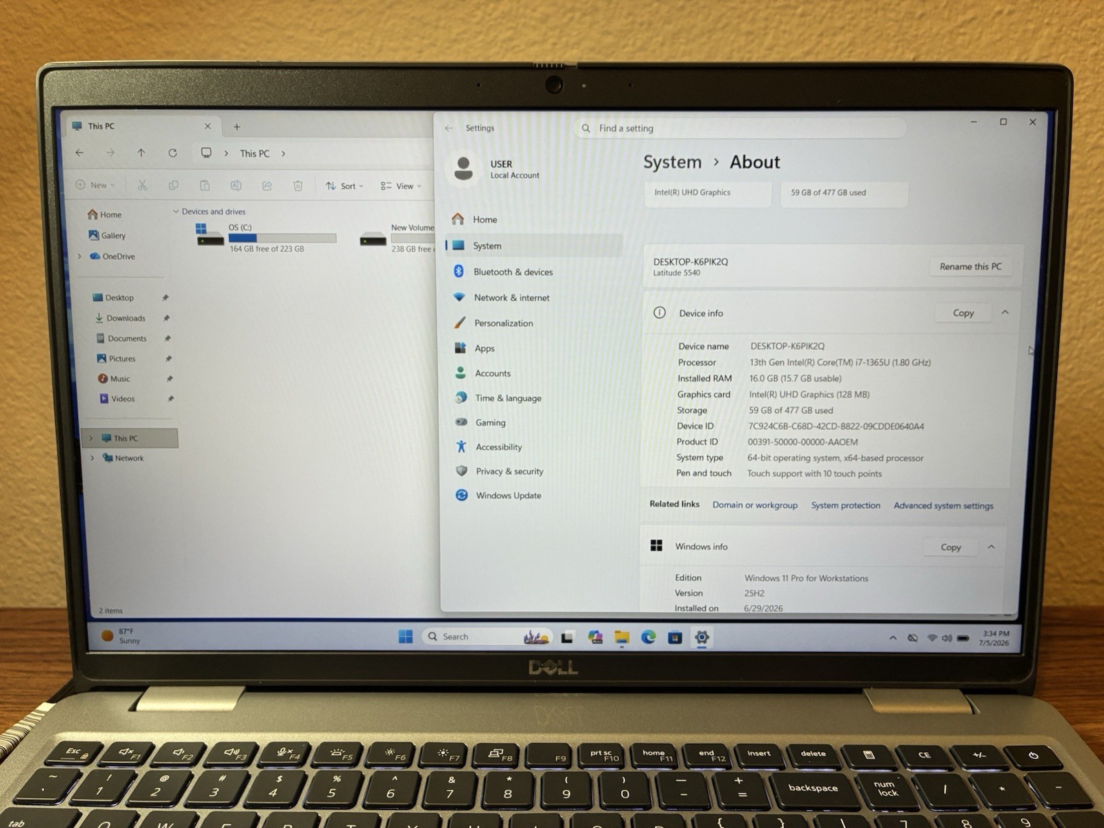 DELL Latitude 5540 TOUCH Laptop i7-1365U 16GB RAM 512GB SSD 15.6” WIN 11 W/AC!