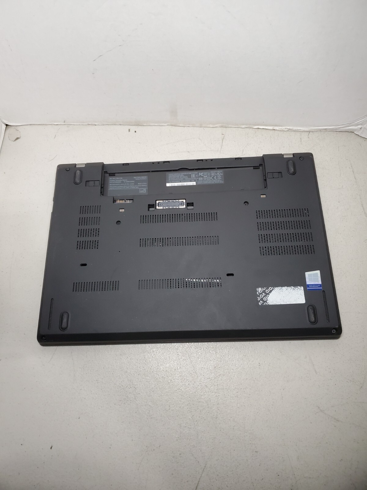 Lenovo Thinkpad T470 14″ i5 7200u 8GB RAM No HDD/SSD/OS! BOOTS TO BIOS! #69