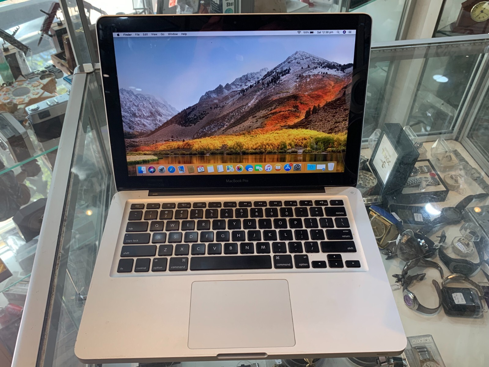 APPLE MACBOOK PRO (MD313LL/A) 13.3 / LATE 2011 / 500 GB HDD / 4GB RAM – CORE I5