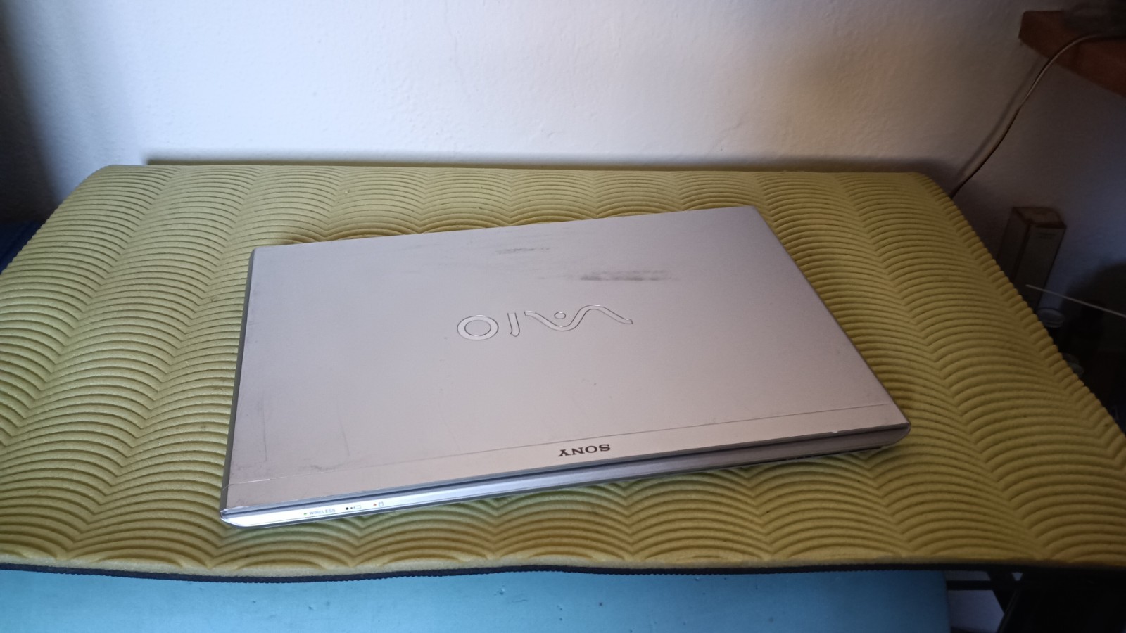 SONY VAIO SVF151Ce2AM I5-3230M 8GB 15.6″ 1920×1080 256GB NVIDIA G640 LE 2GB