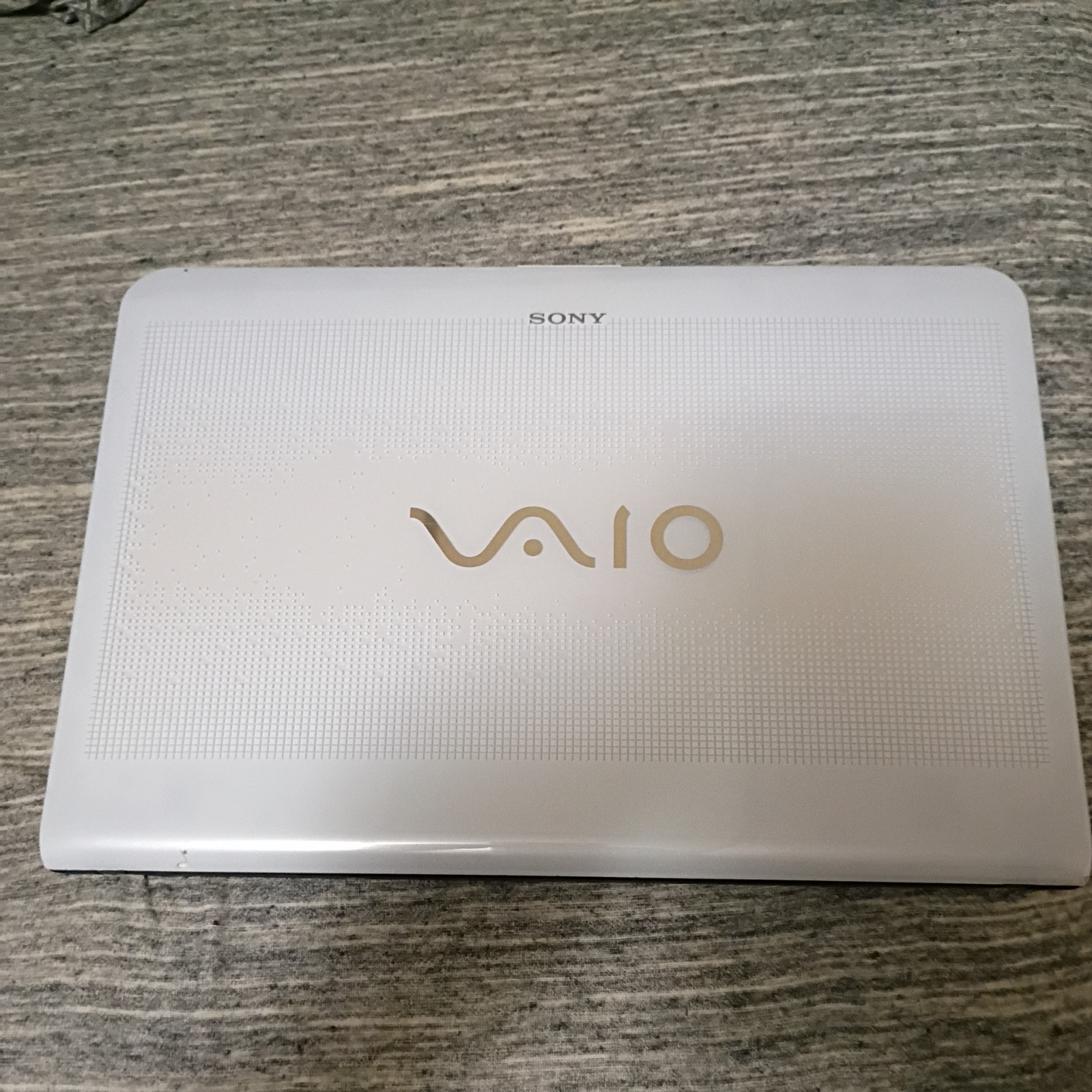 SONY VAIO PCG-61317L Vintage 14” Laptop Good Battery Windows 7 Intel core 13