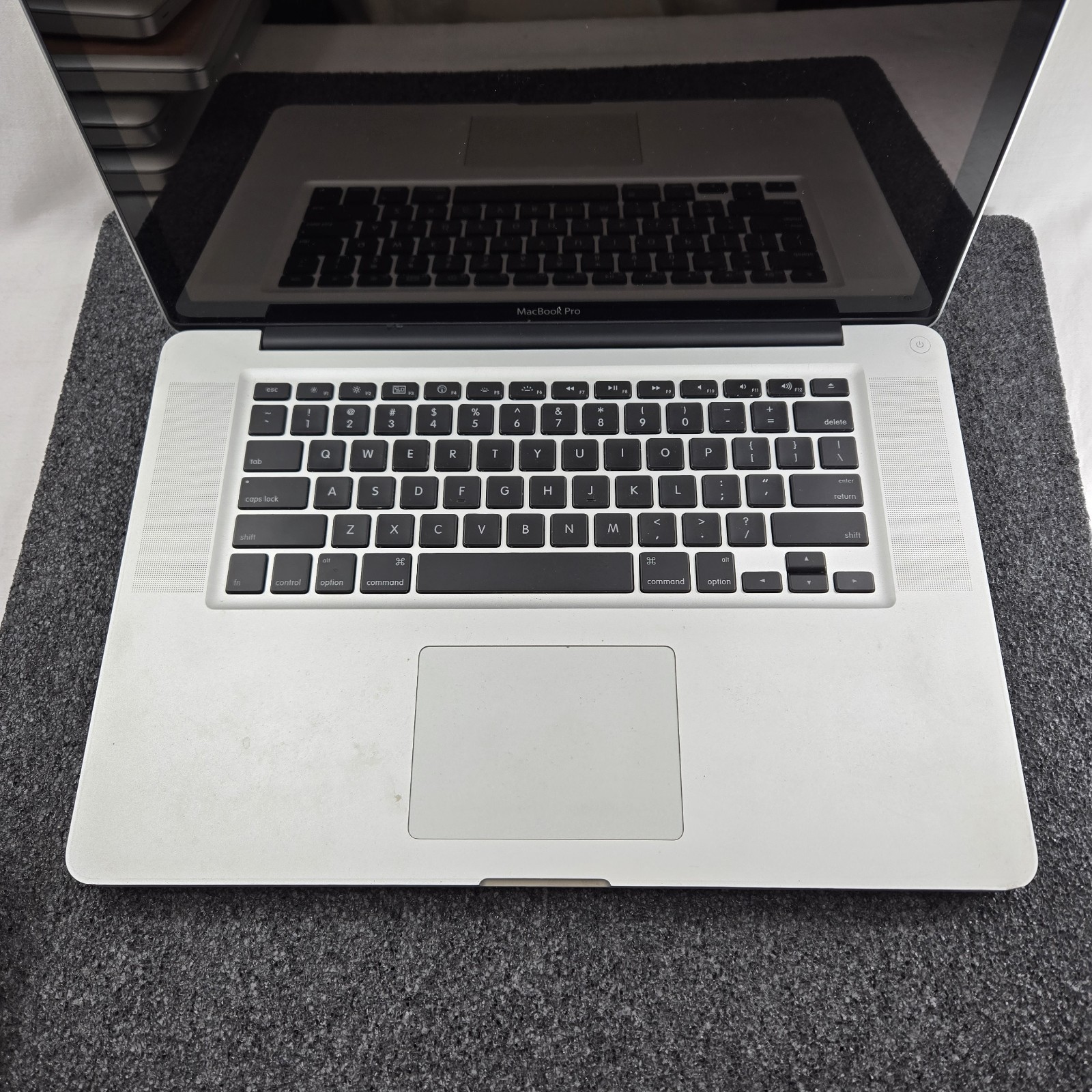 Lot of (5) Apple MacBook Pro A1286 intel i5 – Mixed condition — PARTS