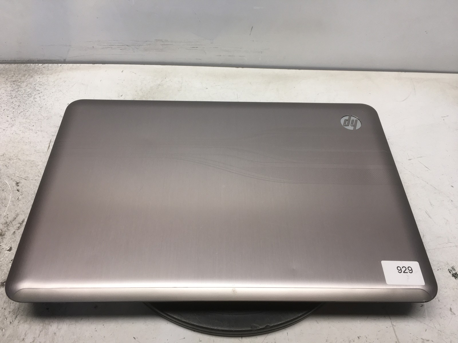 HP Pavilion DV7-4065DX AMD Phenom II N830 Triple-Core 2100MHz 4 GB NO HDD No Bat