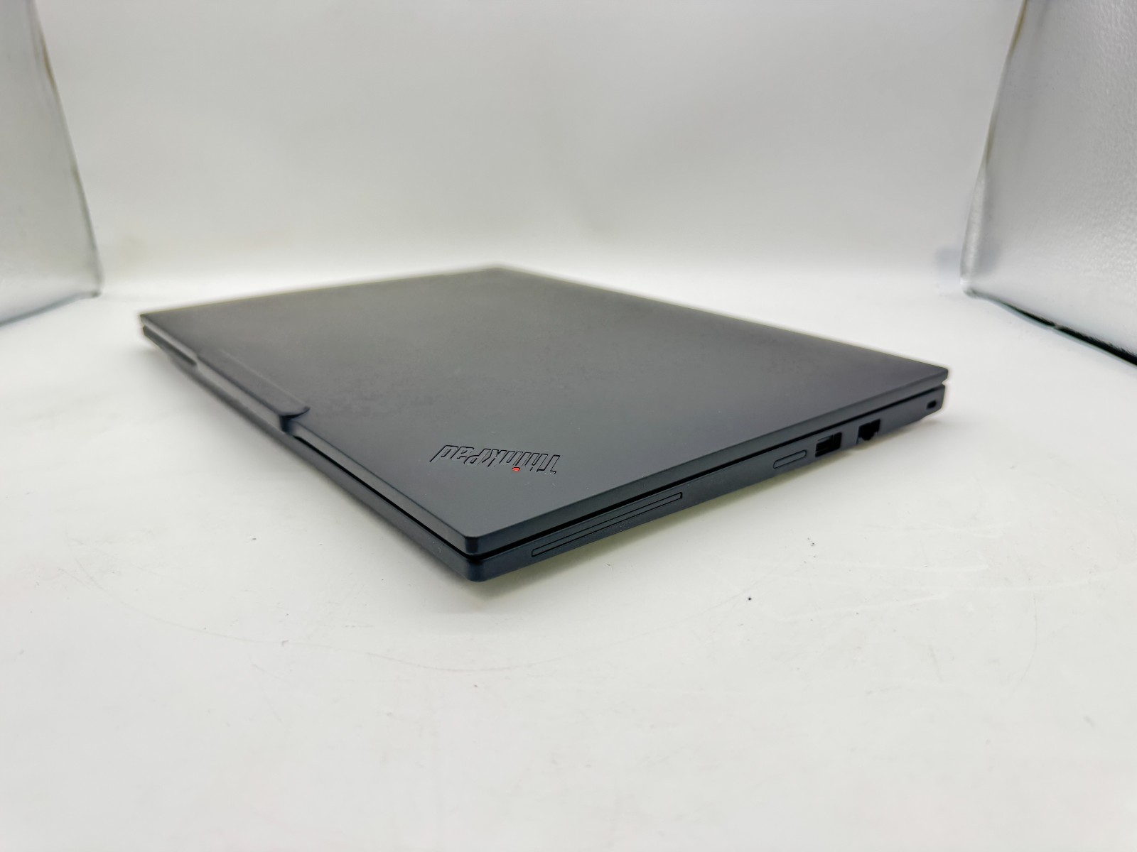 2025 Lenovo ThinkPad T14 Gen 5 intel Ultra 5 135U 16GB Ram 256GB SSD Excellent