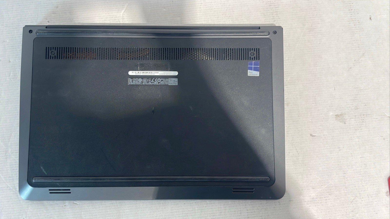Dell Latitude 3550 15.6″ Laptop Intel Core i5 Processor Gray