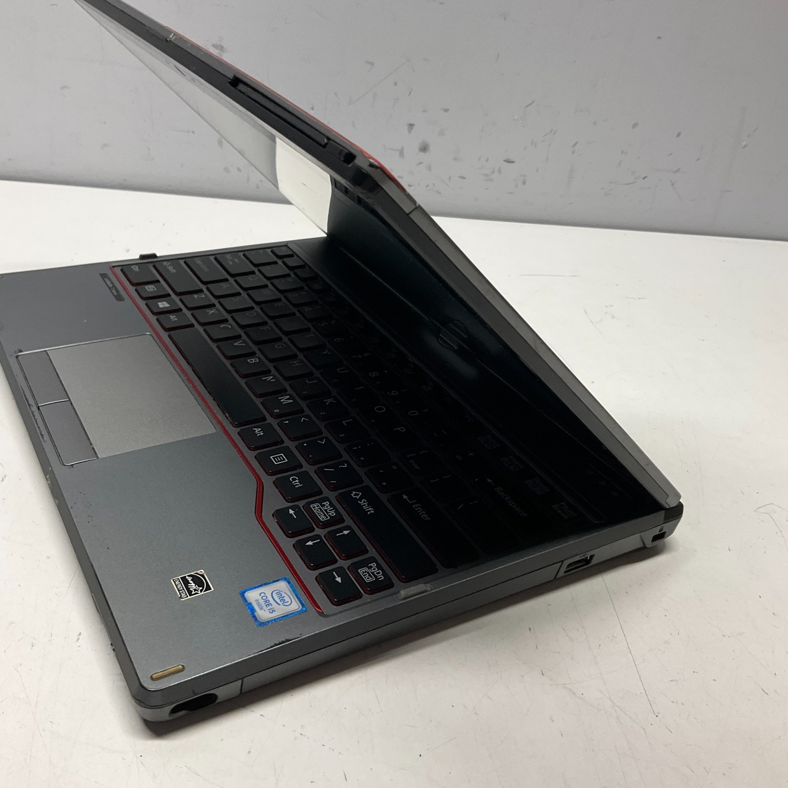 Fujitsu Lifebook T726 2-in-1 12.5″ Intel Core i5-6200U 2.3GHz 8GB 128GB NO BATT