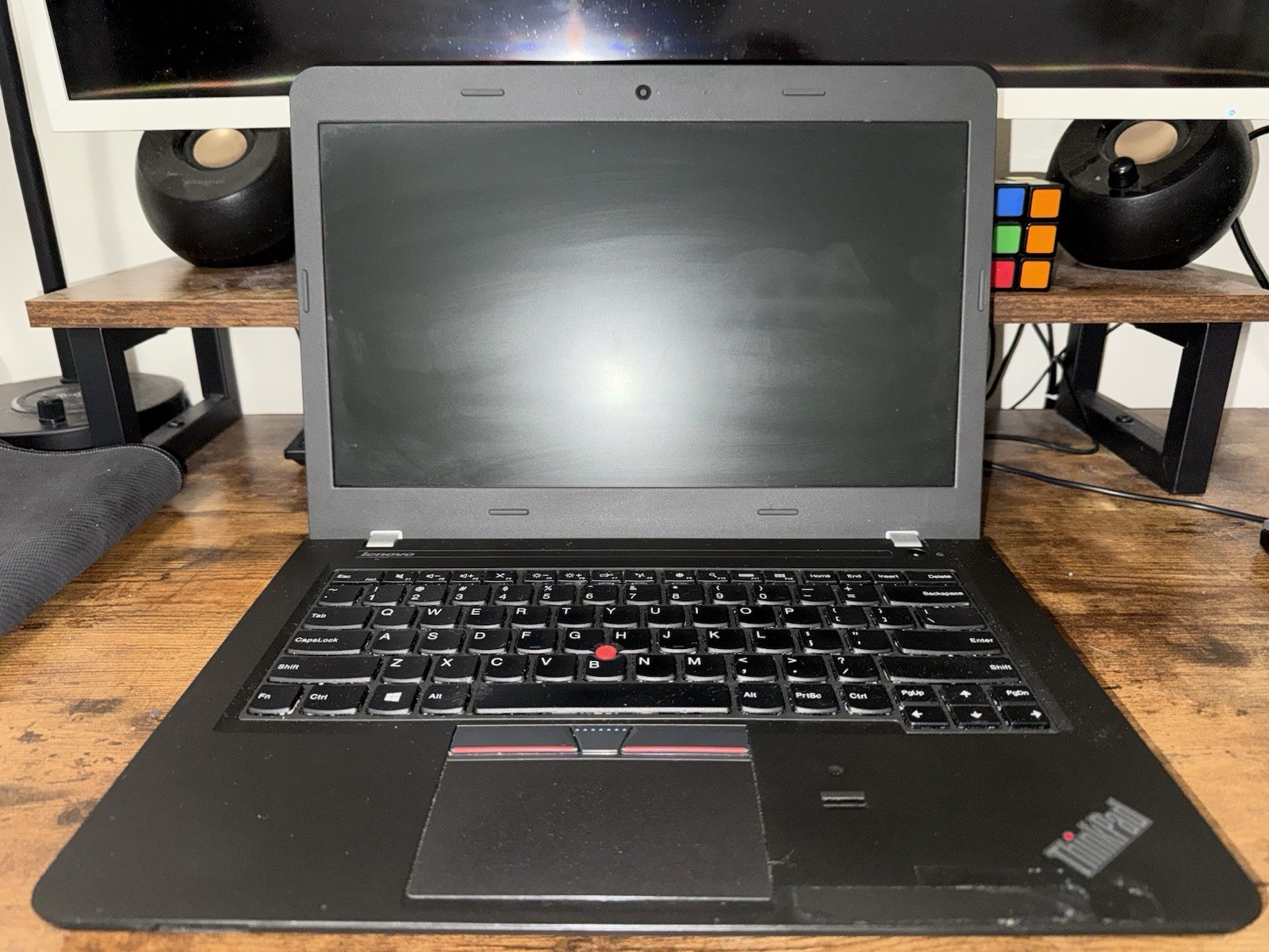 Lenovo ThinkPad E460 14″ | Intel i5-6200U | 4GB RAM | 500GB HDD | Windows 10 Pro