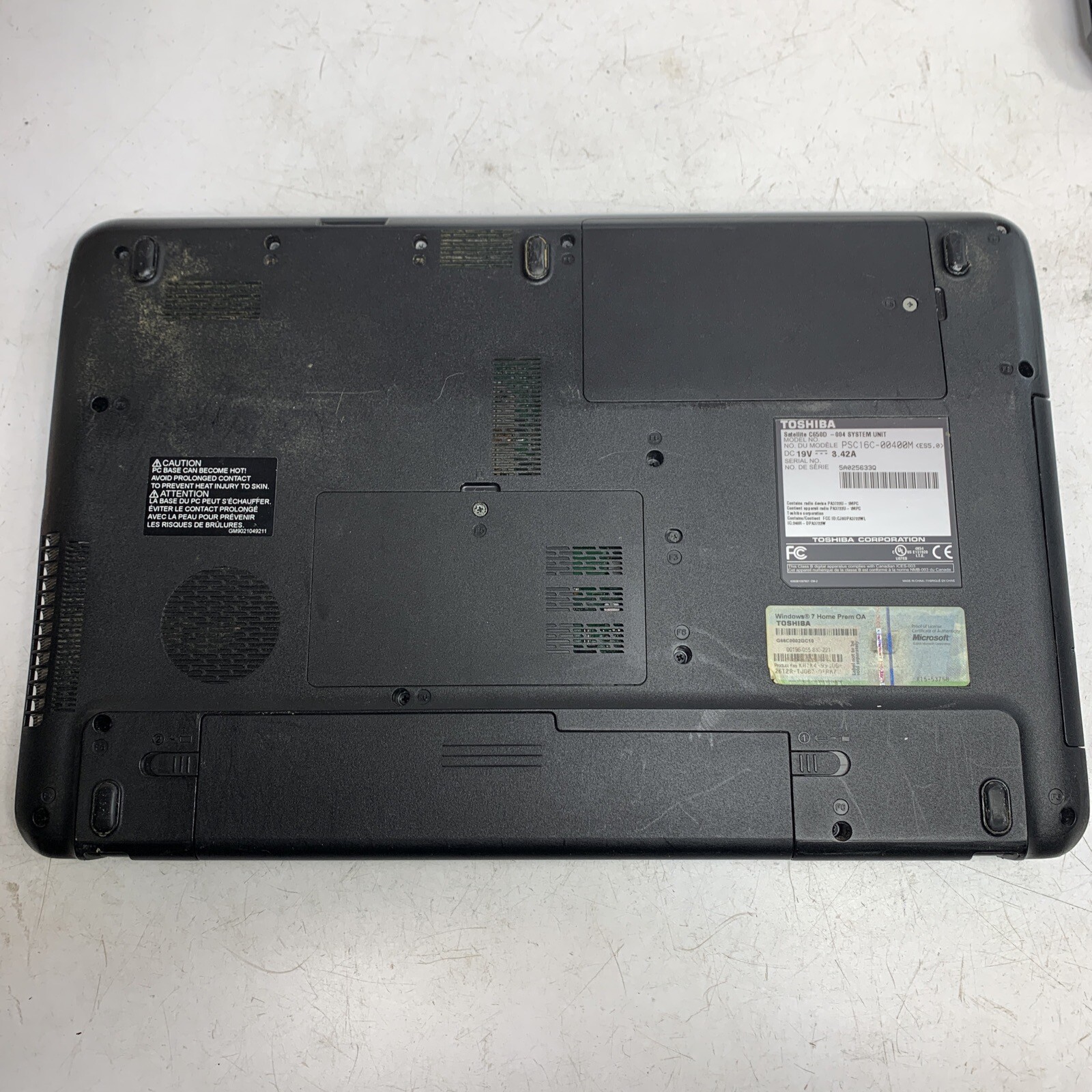 🍋Toshiba Satellite C650D 15.6″ Computer Laptop For Parts Or Repair🍊