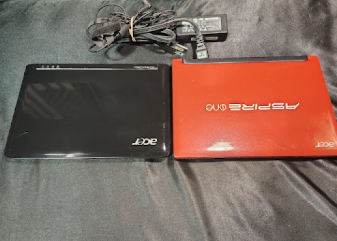 Acer Aspire Laptops..No Battery’s Included… Both Do Work