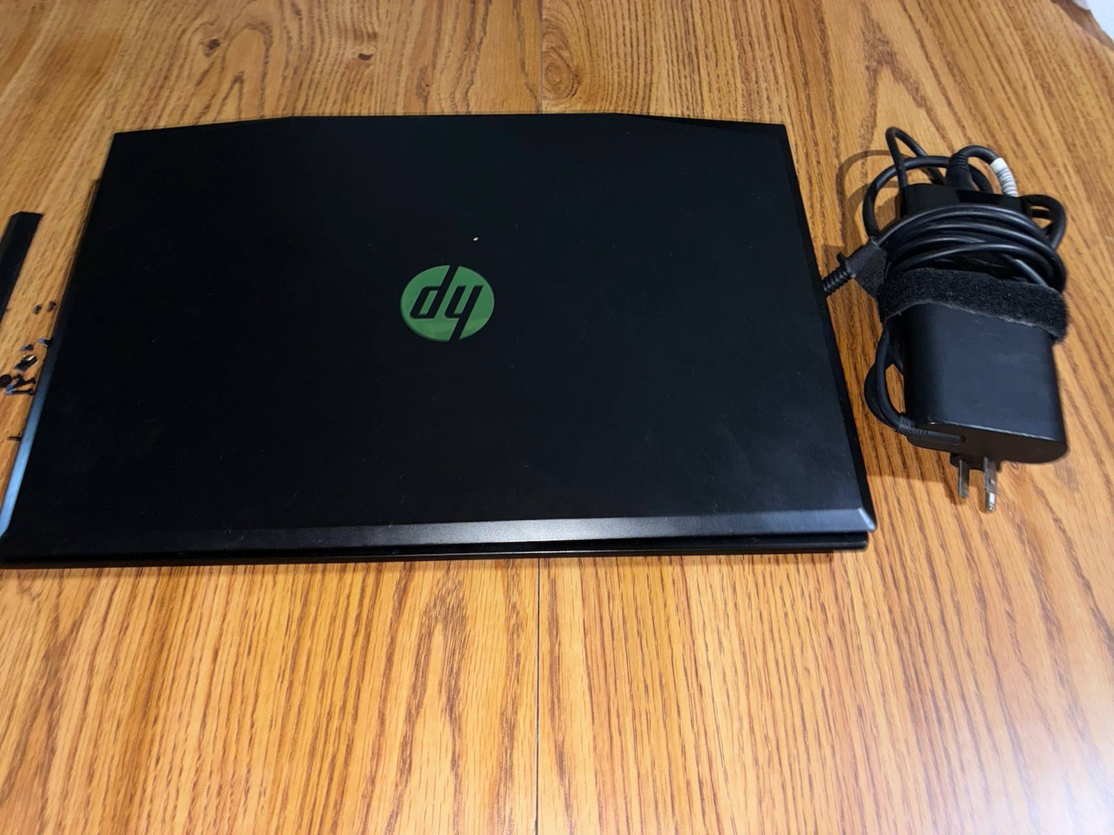 HP Pavilion Gaming 15 GTX 1050 Ti i5-8300H 8GB 1TB Works Needs Repair
