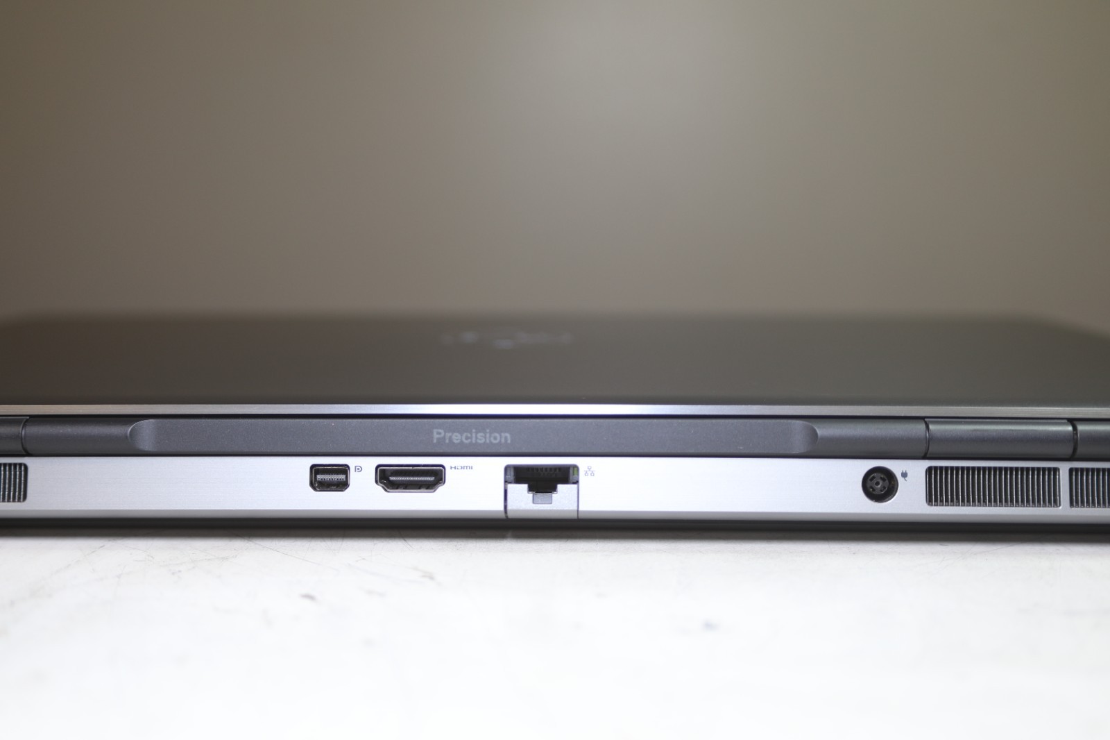 Dell Precision 7750 Intel Core i9-10885H CPU 2.40GHz-16GB RAM-512GB NVMe-WIN 11