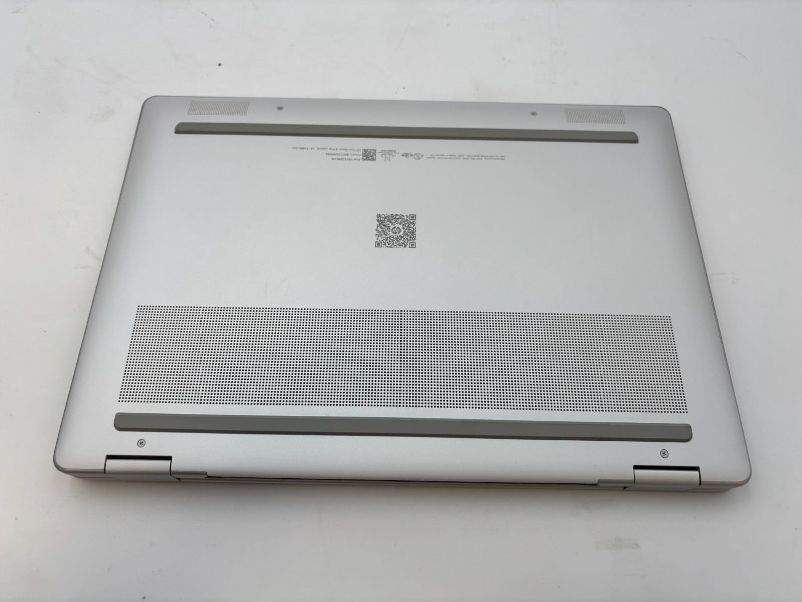 HP OmniBook 5 Flip Laptop 14-fp0013dx 14″ 512 GB SSD 8 GB RAM Core 5 120U