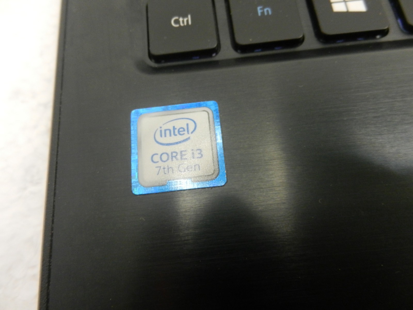 ACER ASPIRE E5-575 | CORE I3-7100U @ 2.40GHZ / 8GB / 1TB – WIN 10