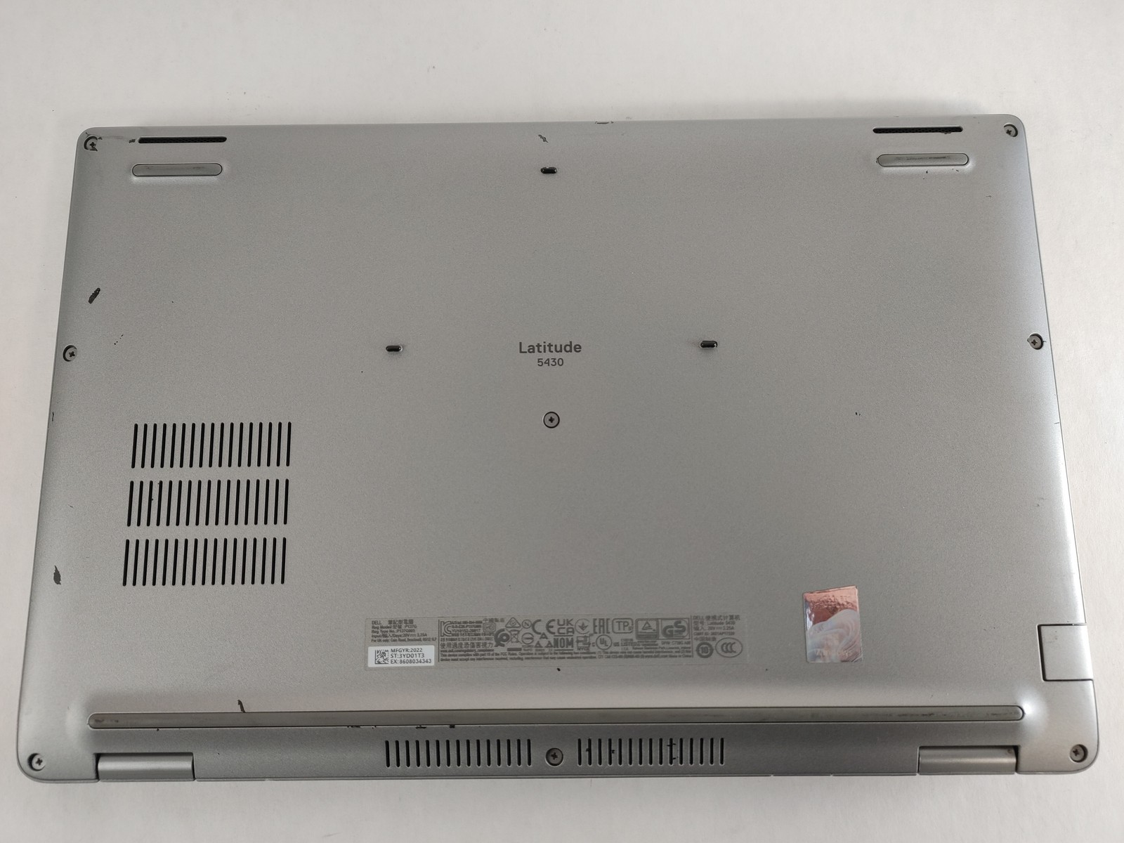 Dell Latitude 5430 Core i7-1265U 1.80 GHz 16 GB DDR4 256 GB NVMe Windows 11 Pro