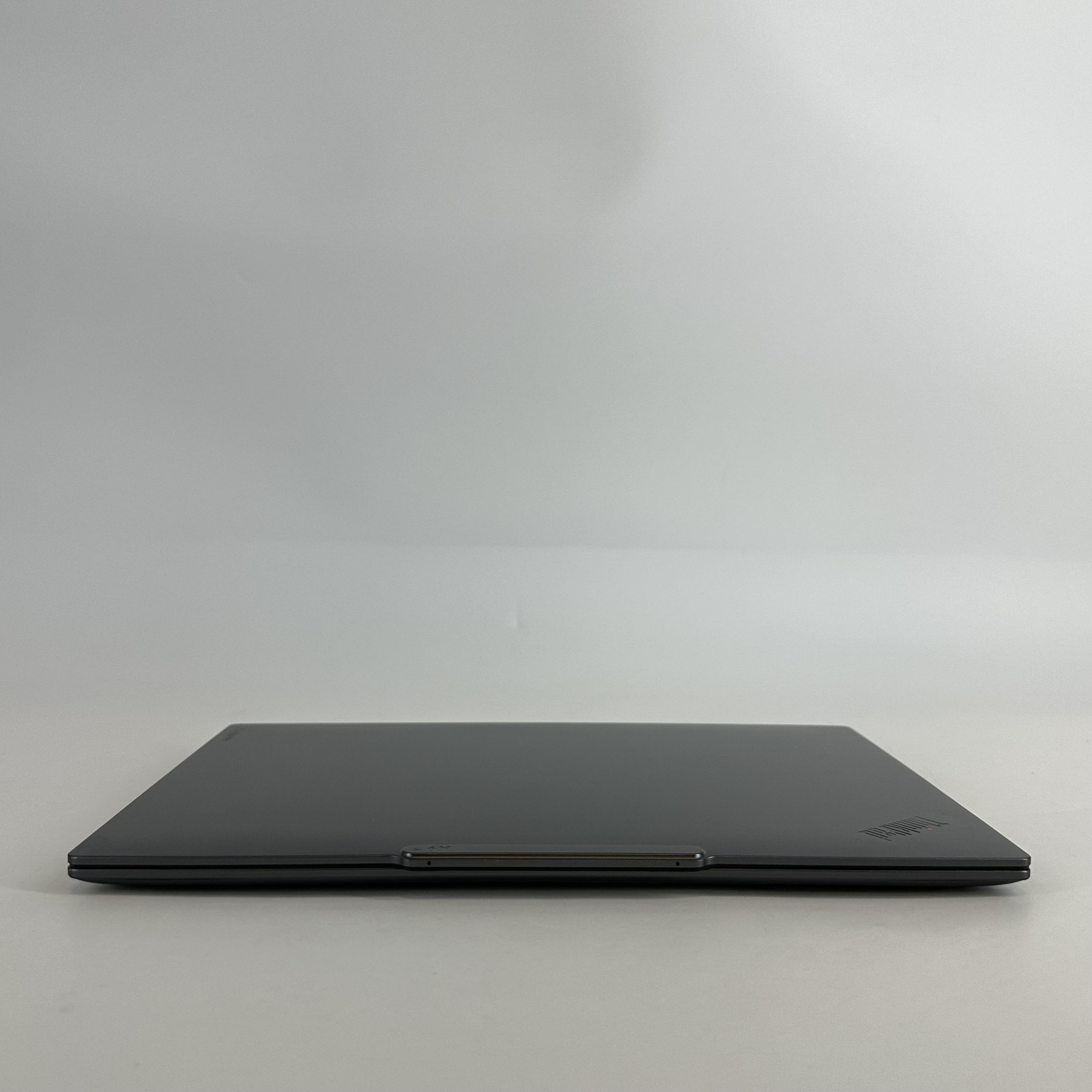 Lenovo ThinkPad X9 14 Gray FHD+ 2.1 GHz Ultra 5 226V 16GB 512GB SSD Very Good