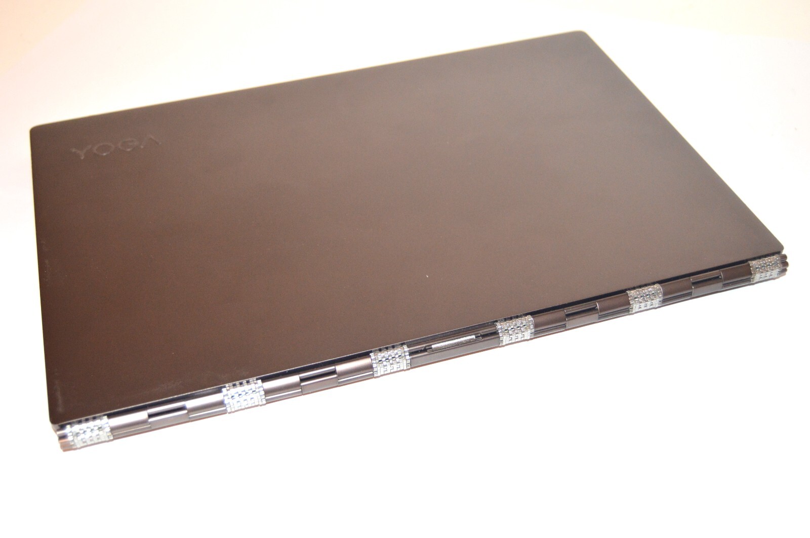 Lenovo Yoga 920-13iKB 13.9″ Touchscreen Laptop – Intel i7-8550U 512GB SSD 8G RAM