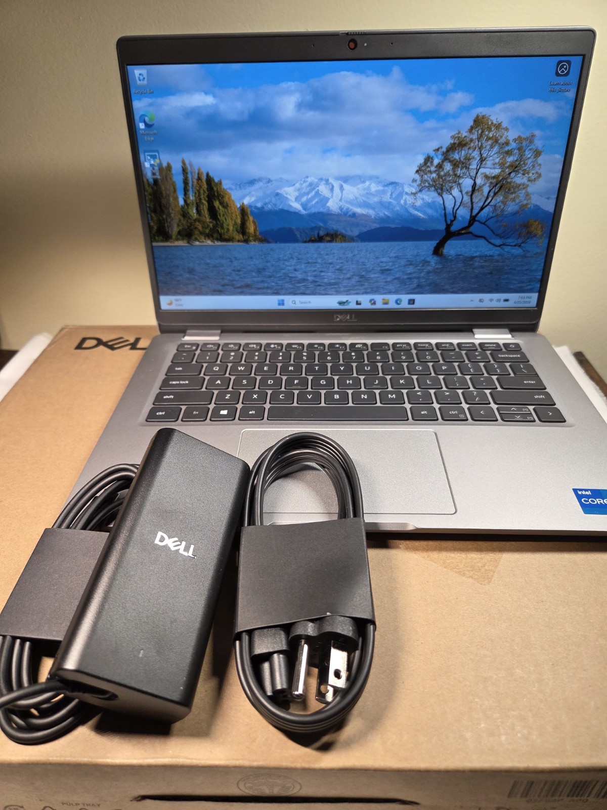 Dell Latitude 5320 13.3″ FHD 256GB SSD i5-1145G7 2.6GHz 16GB FCTY BOX BAT FAIR
