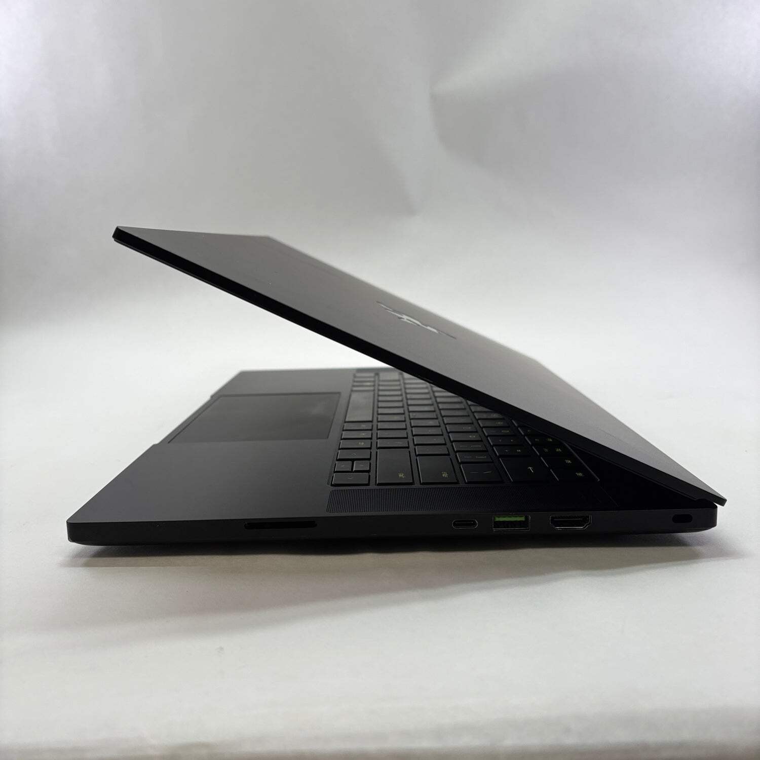 Razer Blade 15 Advanced i7-11800H 2.3GHz 16GB RAM 1TB SSD GeForce RTX 3060