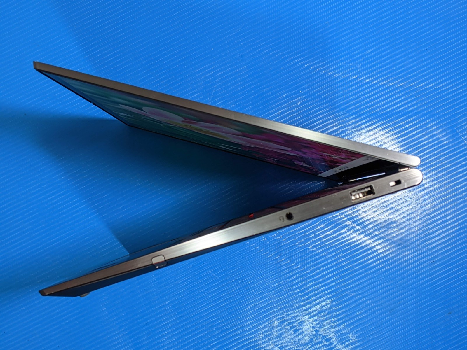 Lenovo ThinkPad X1 Yoga Gen 6 14″ FHD+ TOUCH i5-11th 2.4GHz 8GB 256GB 99t +PA