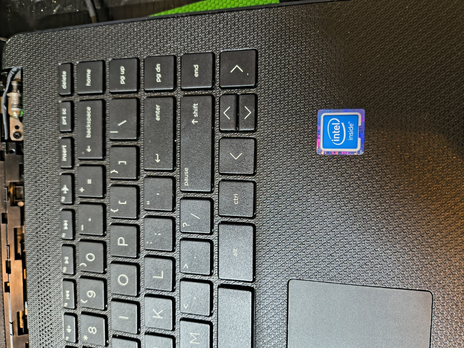 HP 14-dq0051dx Intel Celeron N4120, 4GB RAM, 64GB SSD, Win10 with charger