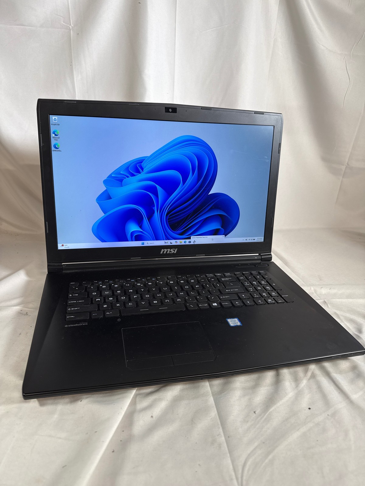 MSI GL72 7RD i7-7700HQ 16GB 128GB SSD 1TB HDD GTX 1050 17.3″ Gaming