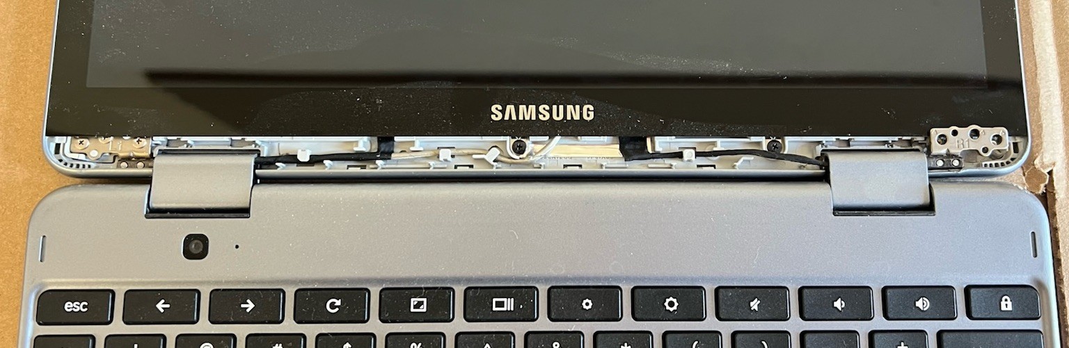 Samsung Chromebook Plus XE521QAB Stealth Silver Laptop PARTS or REPAIR ONLY