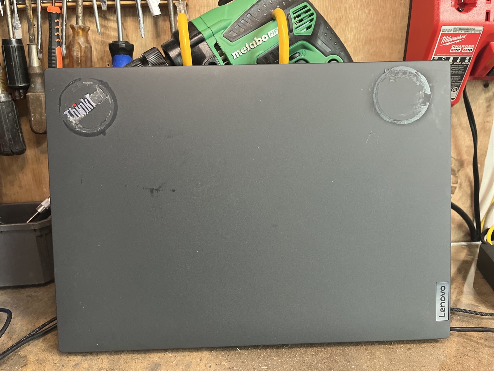 Lenovo ThinkPad P16s Gen 2 – i7-1370P – 32GB DDR5 – 512GB SSD – 16’ IPS -READ