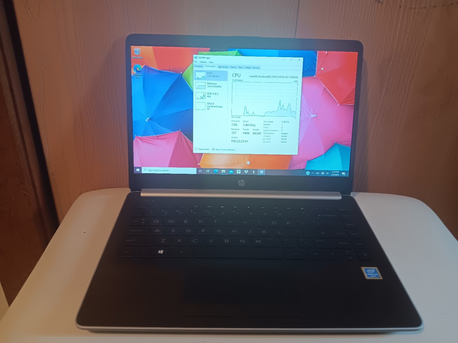 HP Silver 14″ Pentium Gold 5405U @ 2.3Ghz Laptop 4GB Ram UHD 610 Graphics 1GB
