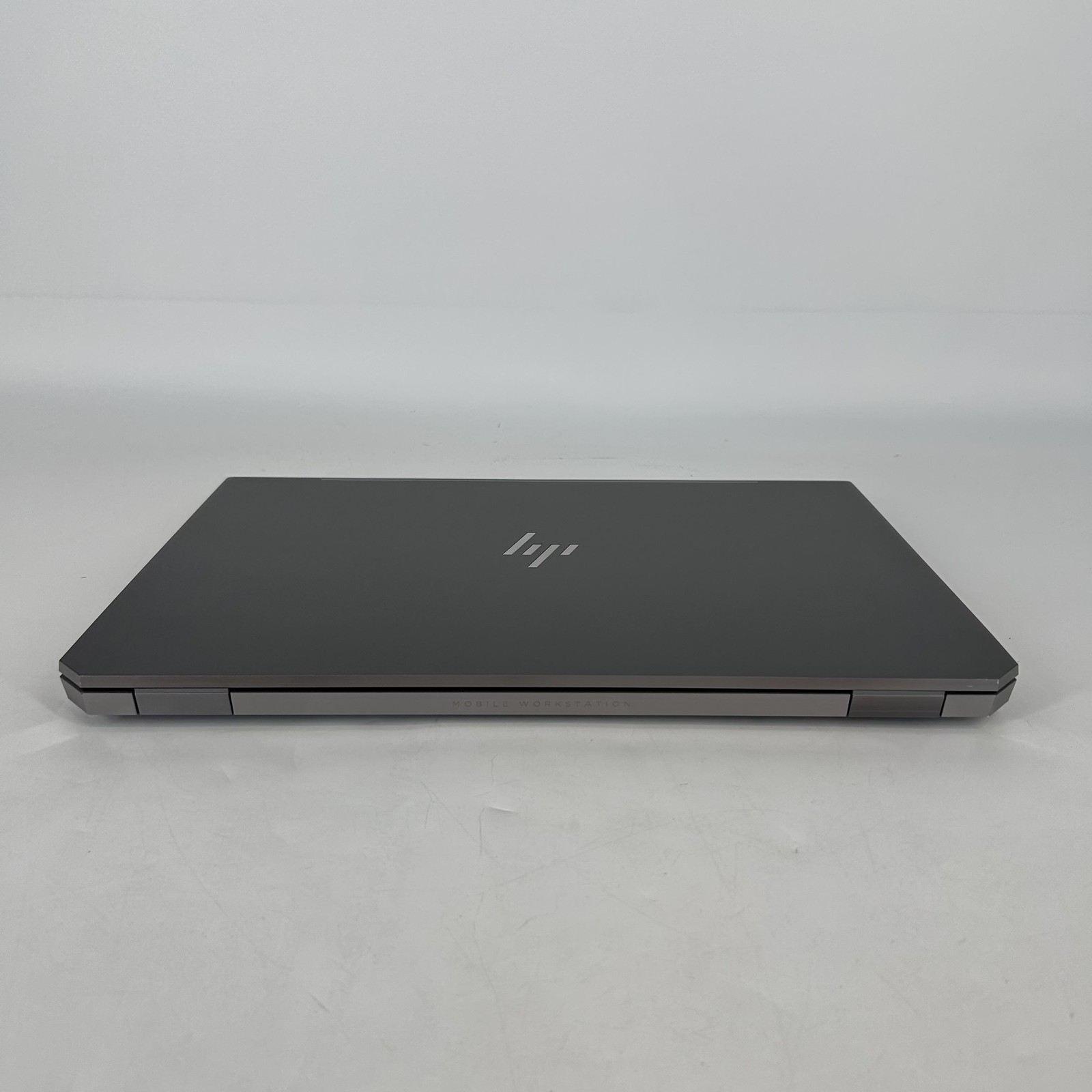 HP ZBook Studio G5 15.6 4K i7-8665U 1.90GHz 32GB 512GB SSD Quadro P1000