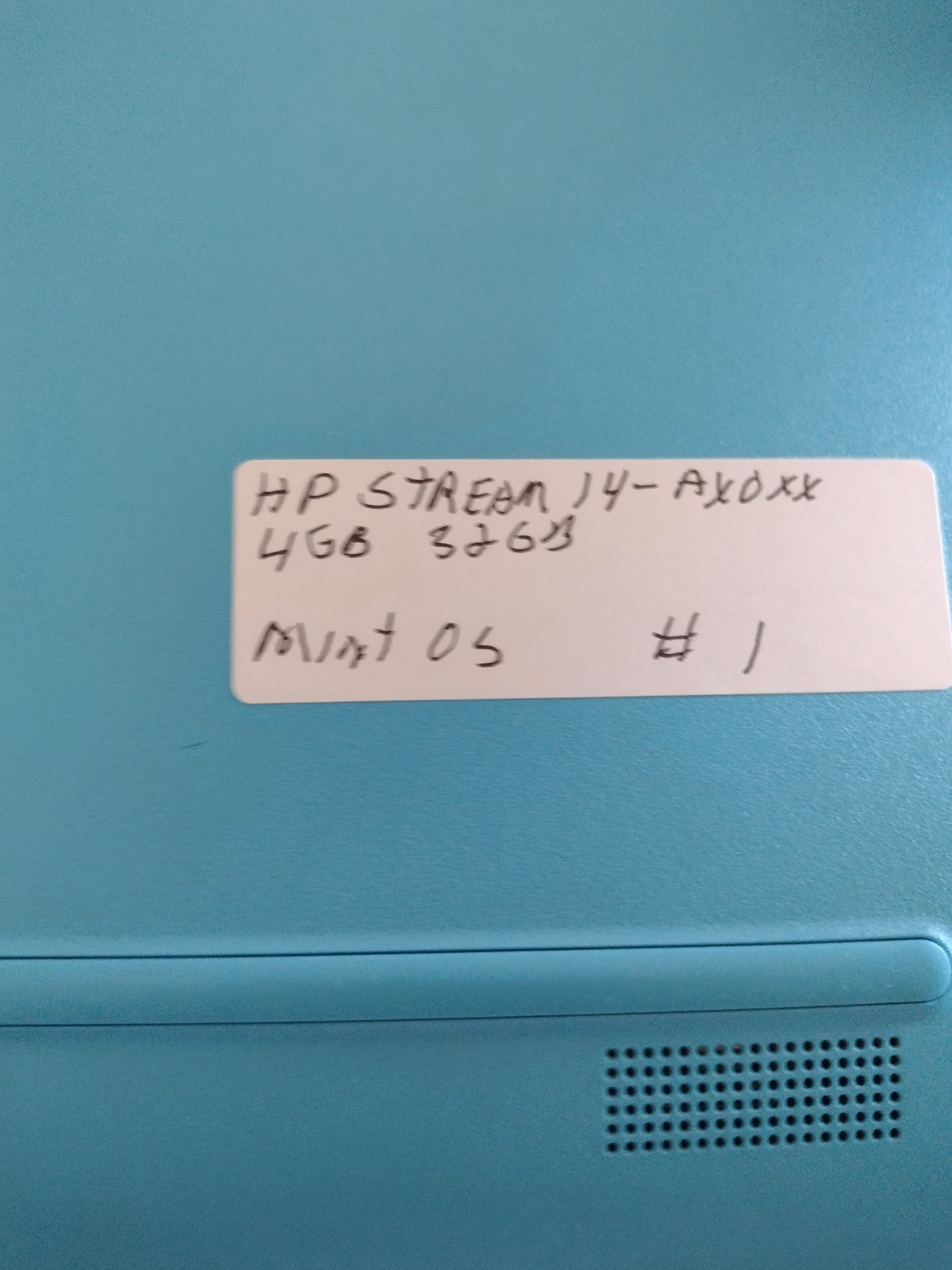 HP Stream 14-ax0XX 14in Intel Celeron 4GB RAM 32GB eMMC Blue LINUX MINT OS