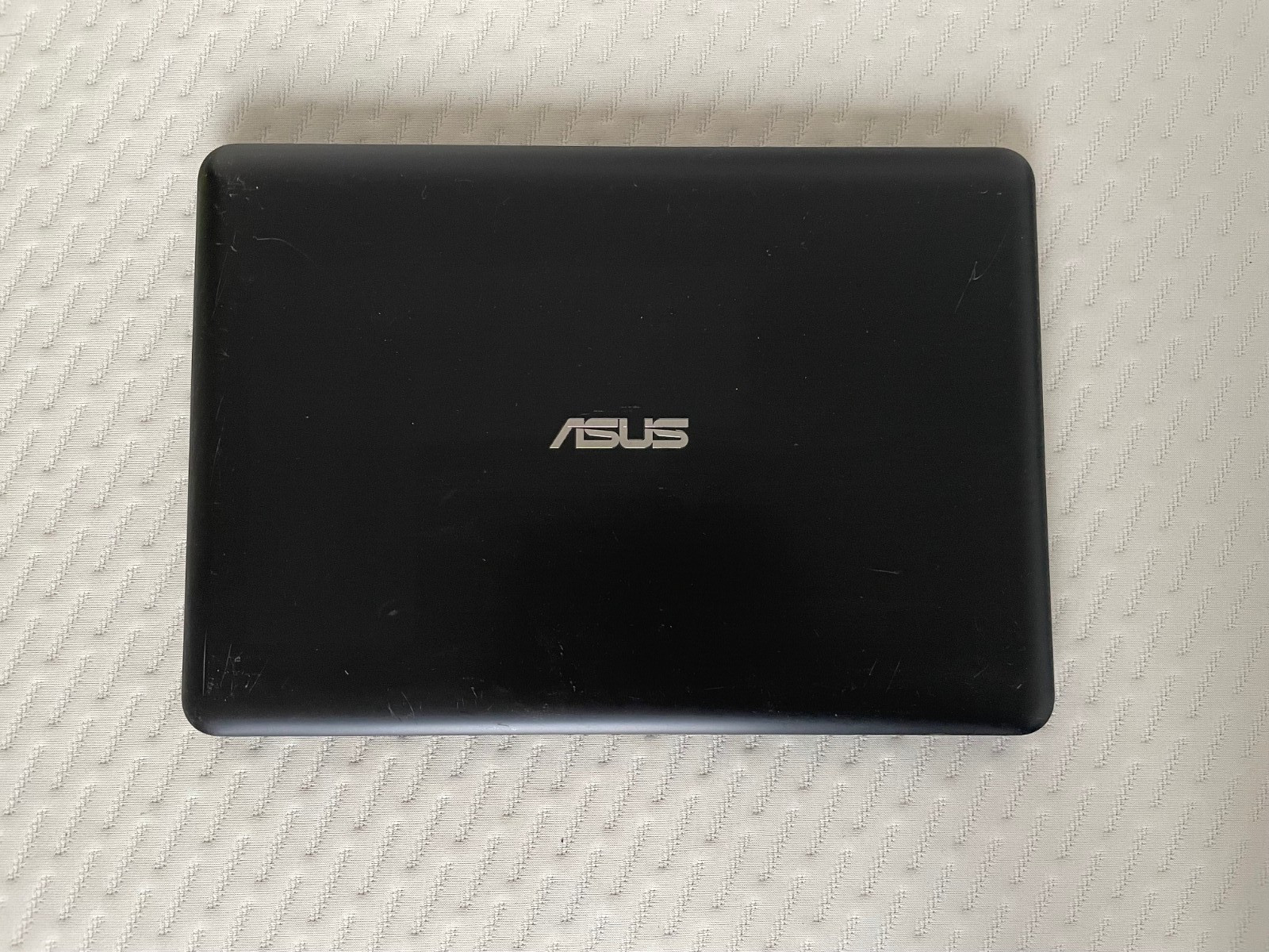 ASUS Laptop E402S N3050 CPU, 2GB RAM, 32GB eMMC SSD, Boots Up, For Parts As-Is