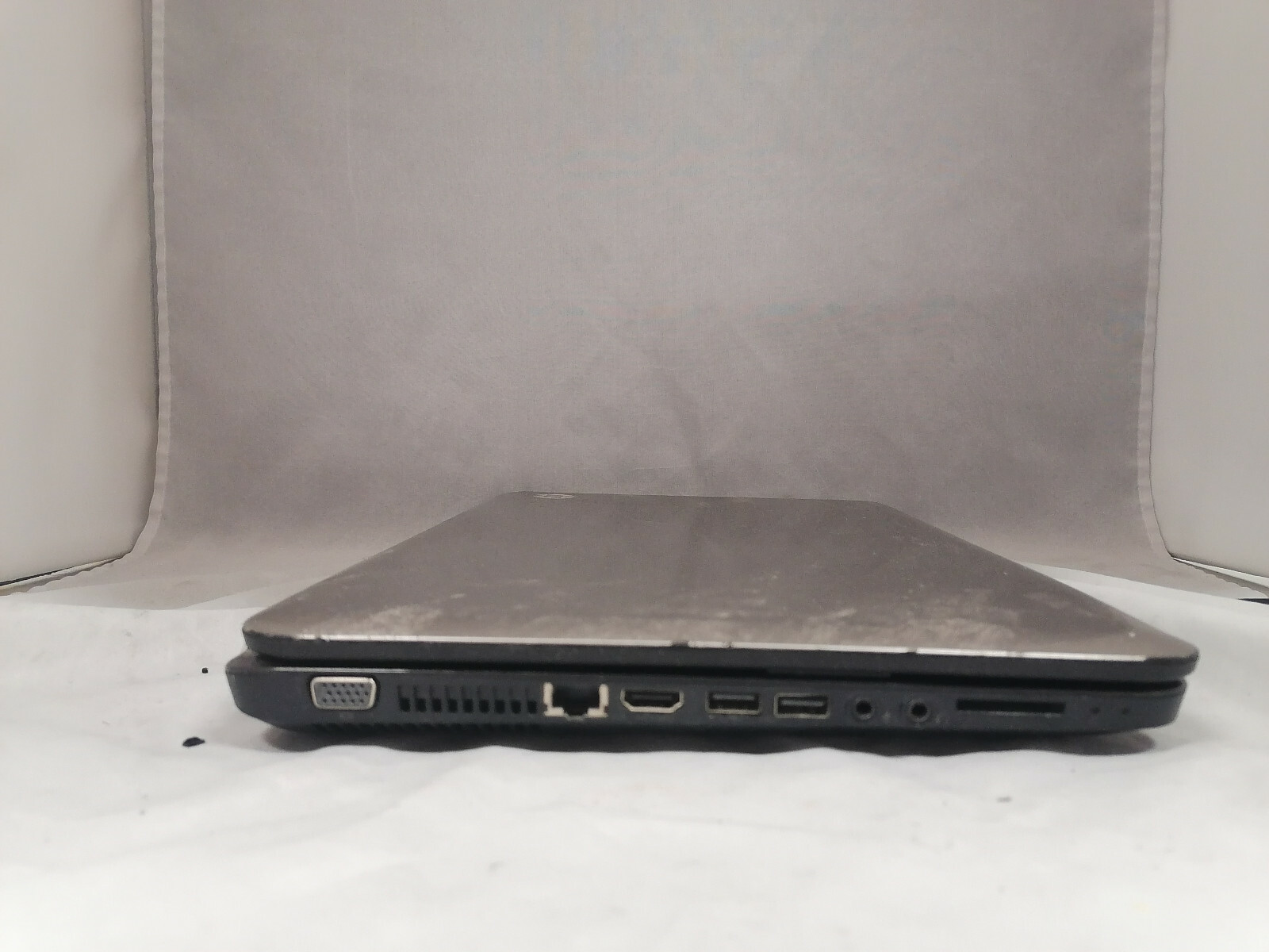 HP Pavilion g61d28dx Pentium B940 4GB DDR3 Posts No HDD / Battery / Charger
