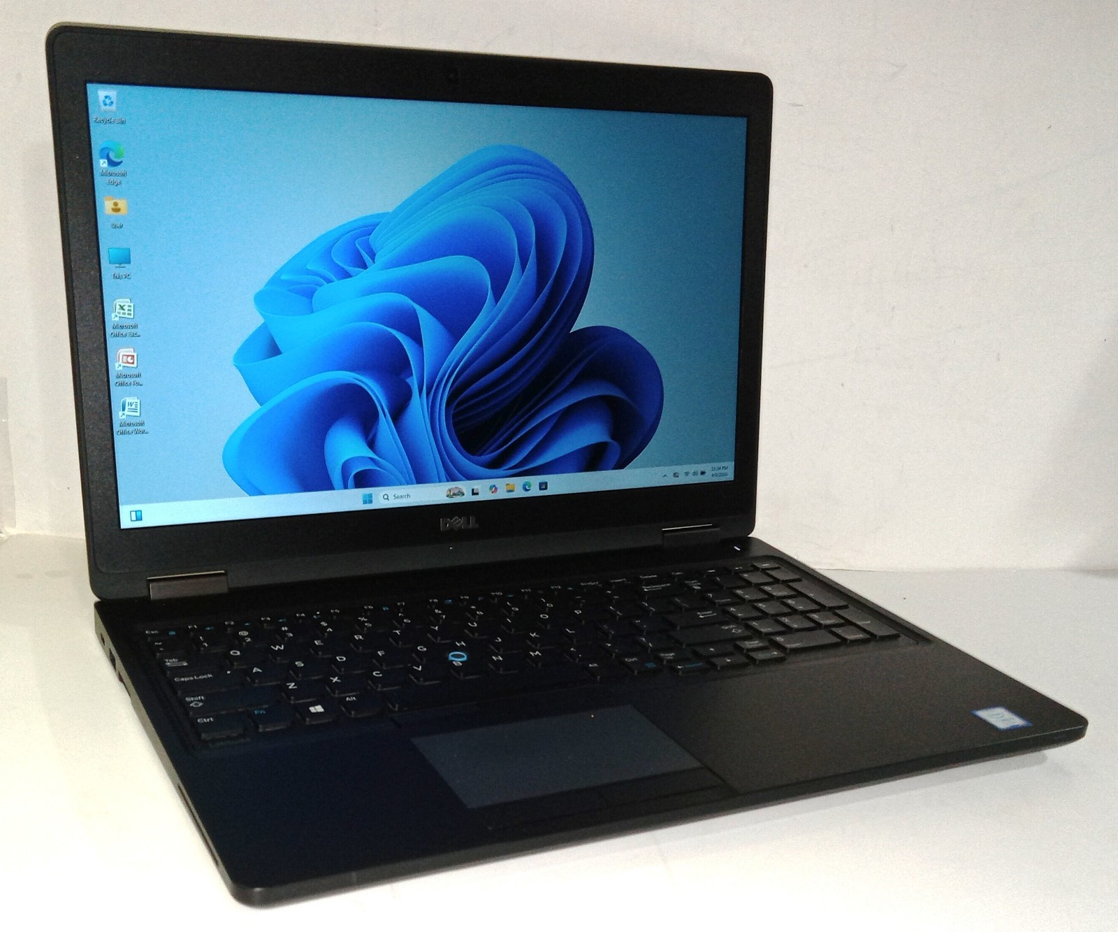 Dell Latitude 5580 i5-7300HQ Quad-Core 8GB Ram 256GB SSD Webcam FHD Win 11 Pro