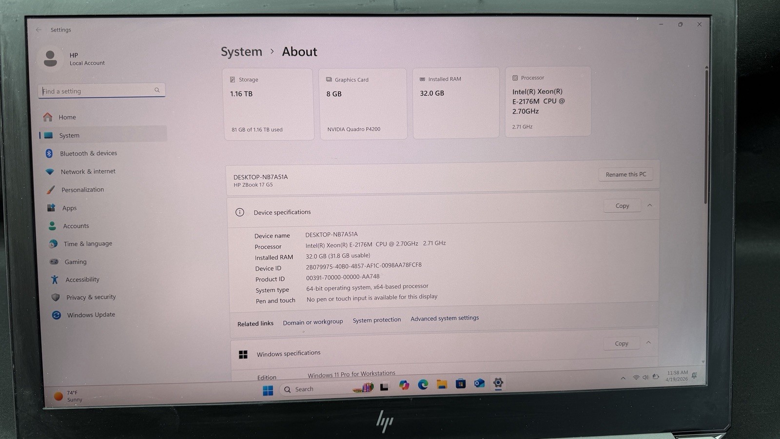 HP ZBook 17 G5 2018 17.3” WIN 11 Xeon E-2176M 32GB RAM 1TB SSD Quadro P4200