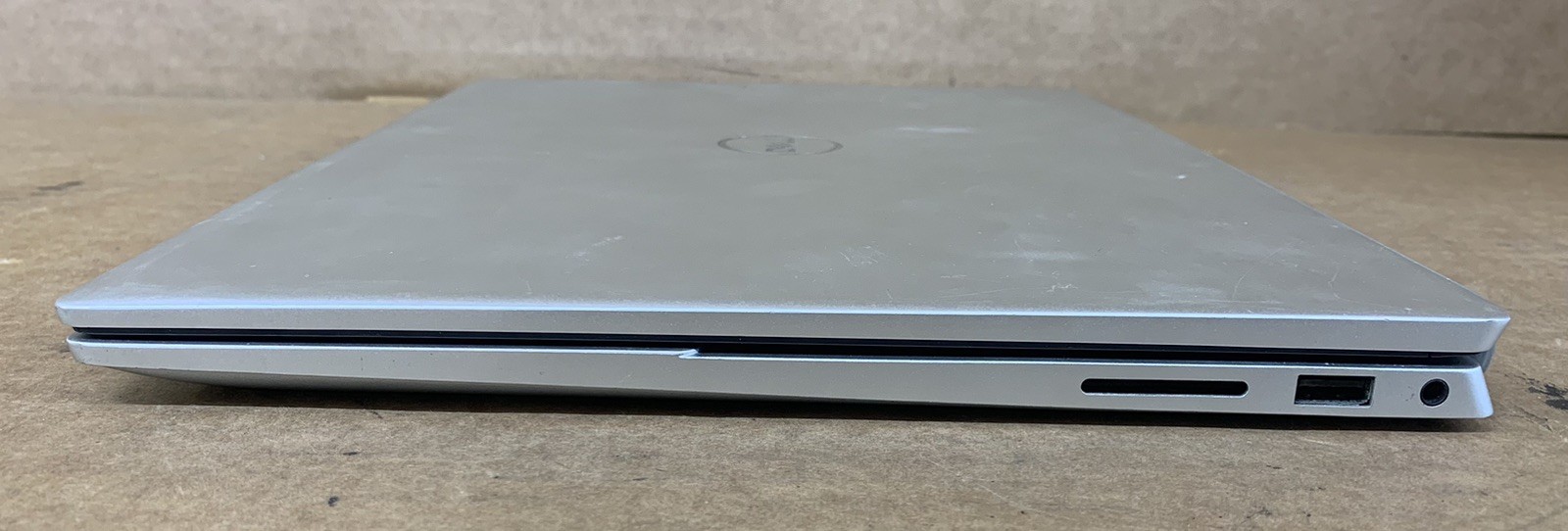 Dell Inspiron 5425 14″ AMD Ryzen 7 5825U@2.0GHz 8GB RAM 256GB SSD WIN 11P *READ*