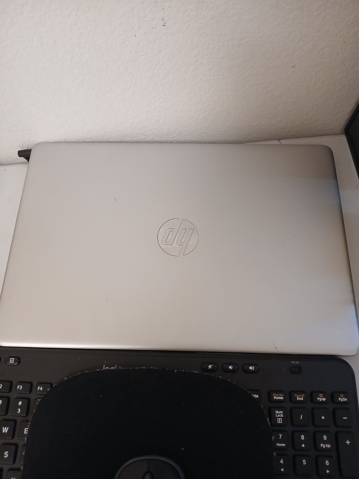 HP 14DQ0052DX 14″ (64 GB, SSD, Intel Celeron N, 1.10 GHz, 4 GB) Laptop -…