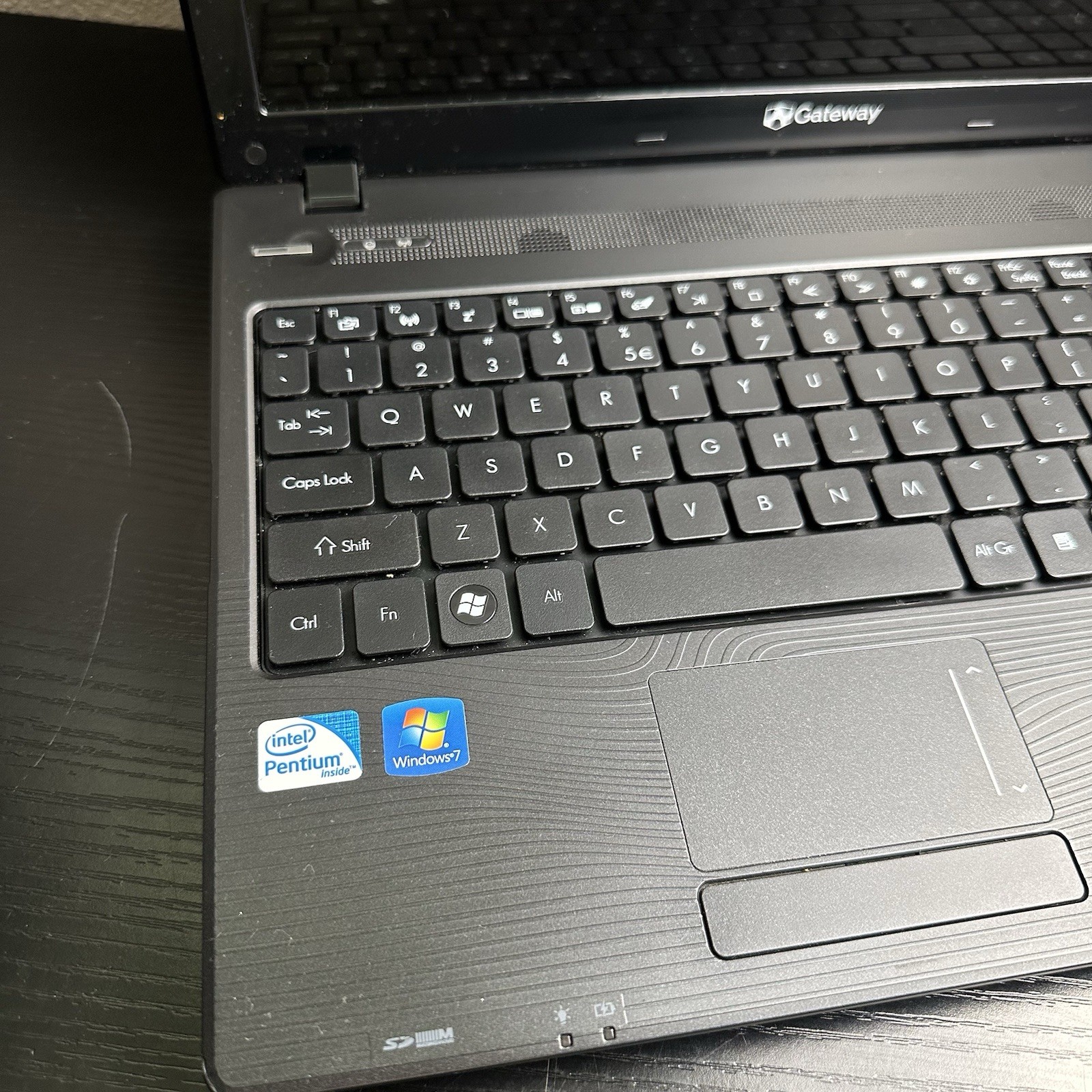 Packard Bell 15.6in PEW91 6GB Intel I3 2.40Gz Laptop No Tested