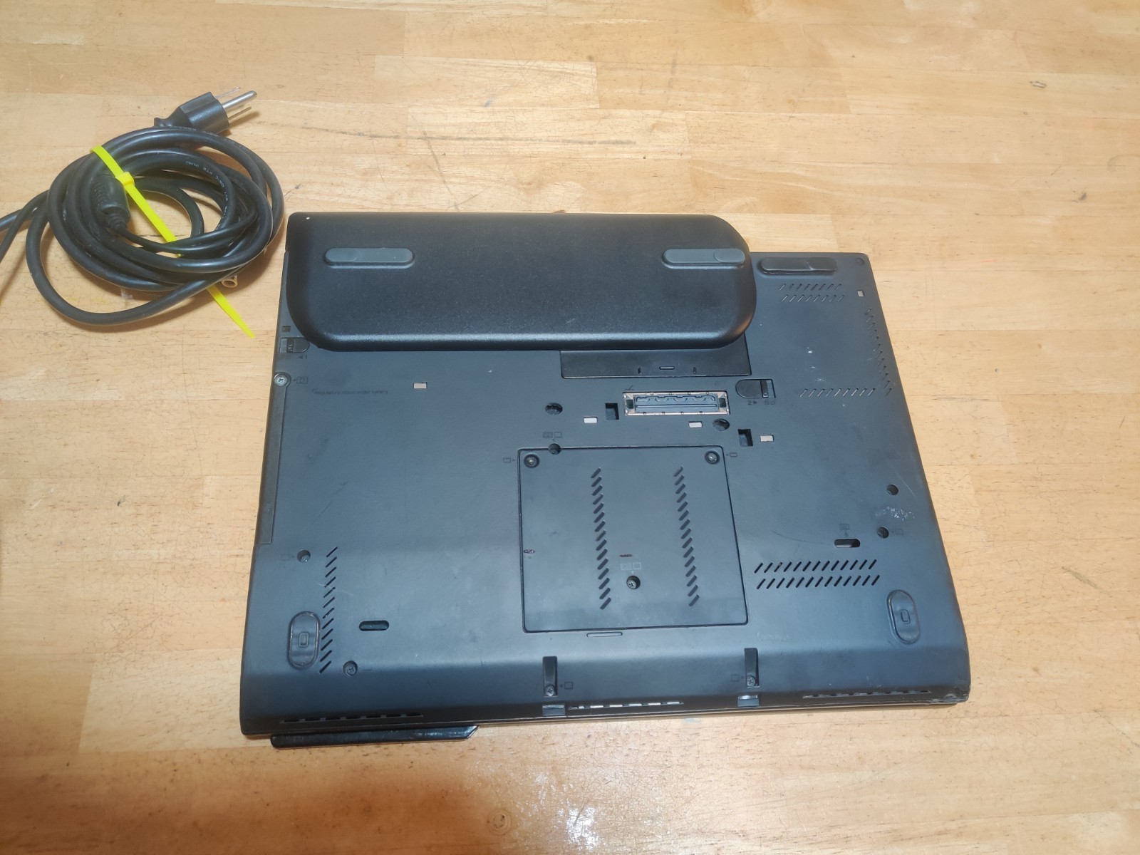 Thinkpad X230 Tablet, Core i7 (2 Core, 2.90GHz), 8GB RAM, 256GB HDD, Linux Mint