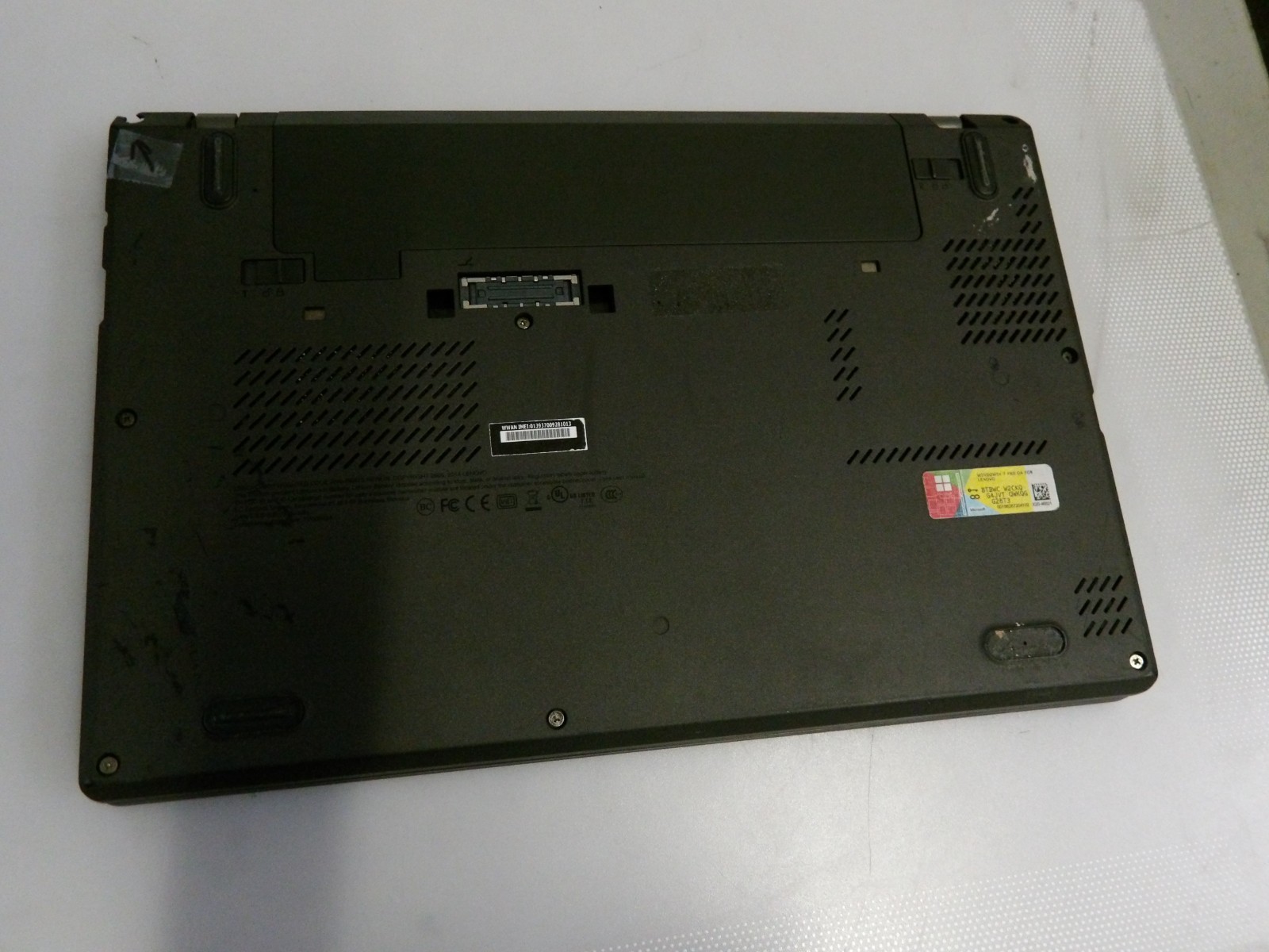 Lenovo ThinkPad X250 i7-5600, 8gb Ram, Laptop NO HDD/OS/ AC READ