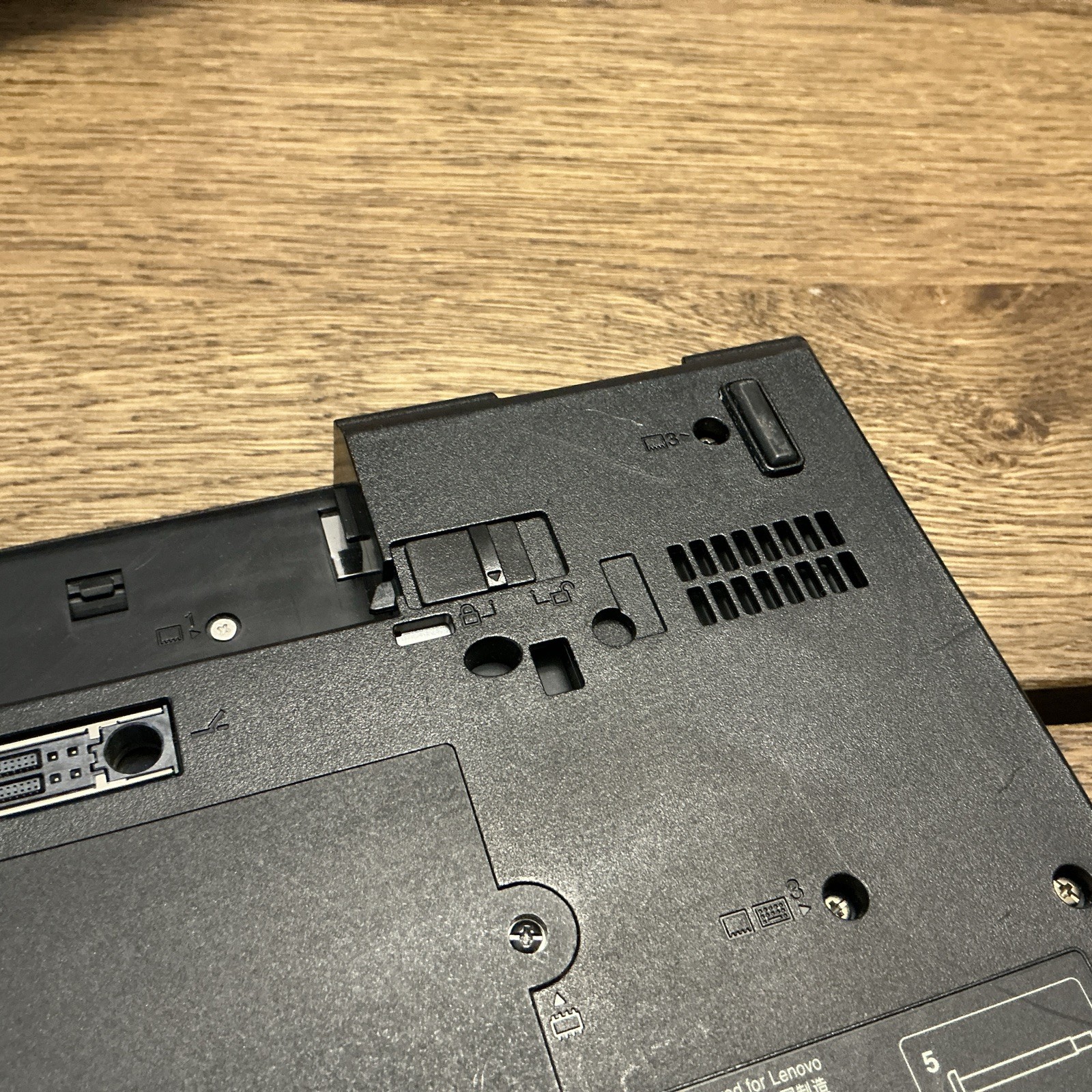 IBM ThinkPad R52 Intel Pentium M 1.86GHz – Dim Screen – READ