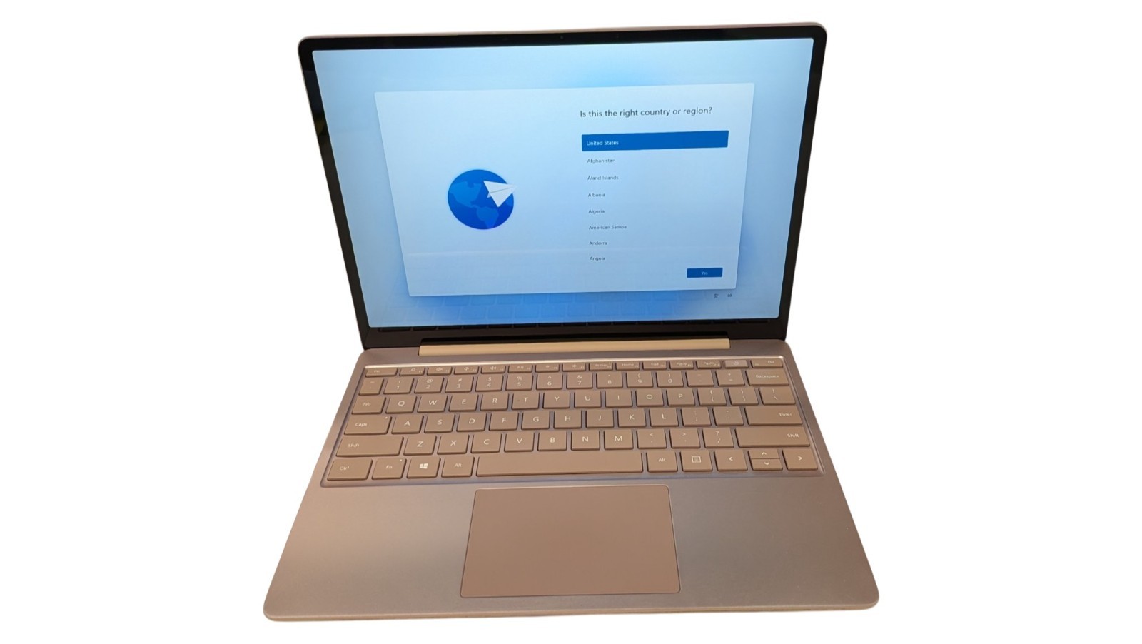 Microsoft Surface Laptop Go i5-1035G1 @ 1.00GHz, 8GB Ram, 256GB NVMe, Win 11 Pro