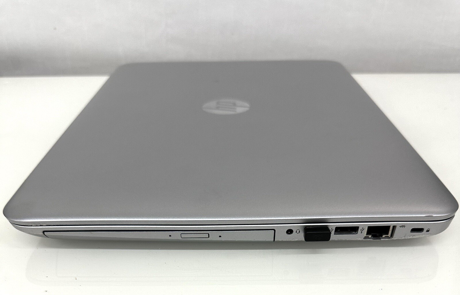 HP ProBook 450 G4 Core i5-7200U @ 2.50GHz 4.00GB RAM 256GB SSD Winsows 10Home