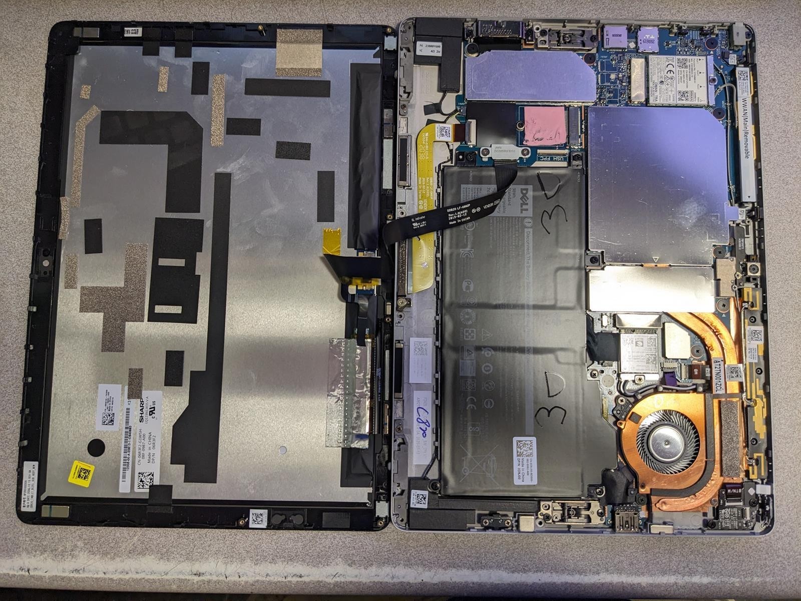 DELL LATITUDE 7210 2-IN-1 i5-10310U @ 1.70GHz, 8GB RAM, NO HDD/OS – (FOR PARTS)