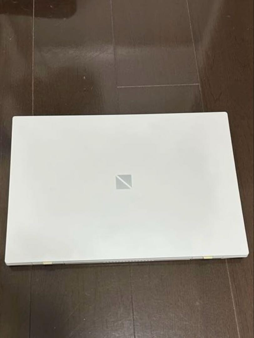 Laptop PC LAVIE N15 Pearl White AMD Ryzen 7 5700U with Radeon Graphics n16