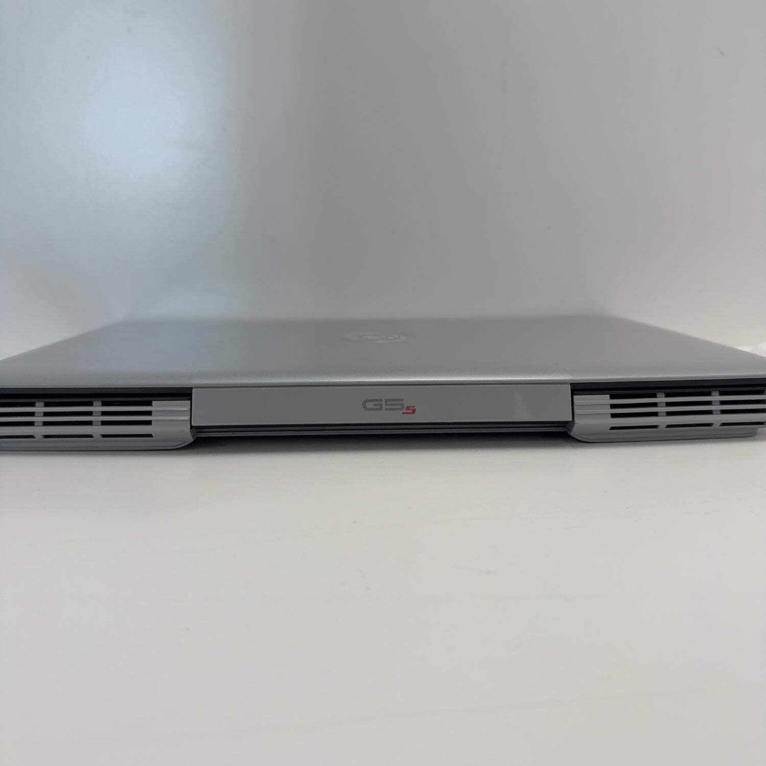 Dell G5 SE 5505 15.6″ Ryzen 7 4800H 2.9GHz 8GB RAM 512GB SSD AMD Radeon RX 5600M